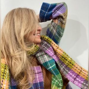 Meet your Posher, Leslie